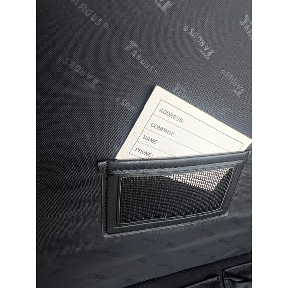 Sale!! Y2k Targus Laptop / Messenger Bag
16”x 12” x 4 aprox sale!! - Picture 7 of 17